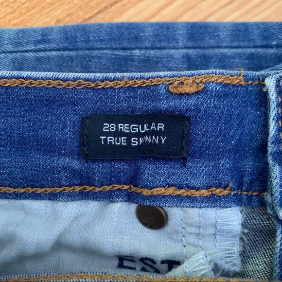 GAP Mid-Rise True Skinny Jeans - Picture 4 of 7